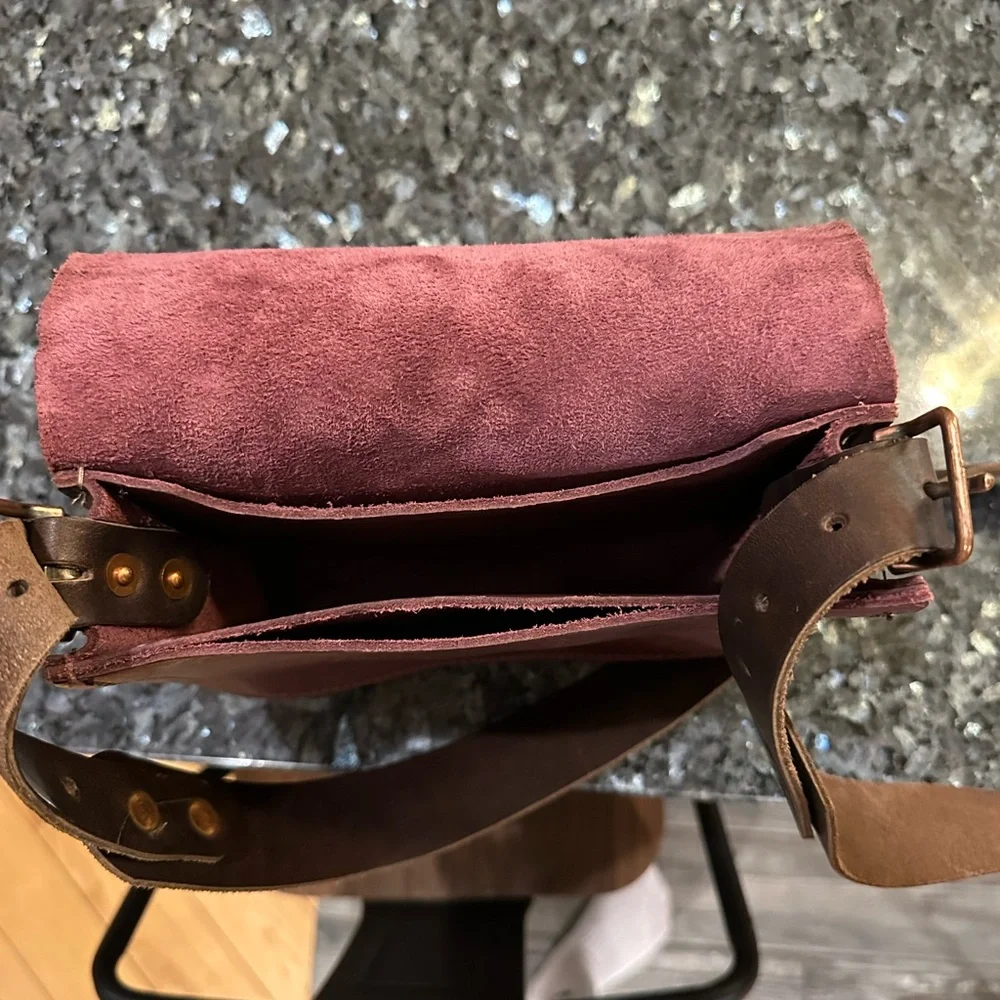 Bergamot+Amor The Craftsbury Common Burgundy Leather Saddle Bag - Picture 15 of 16